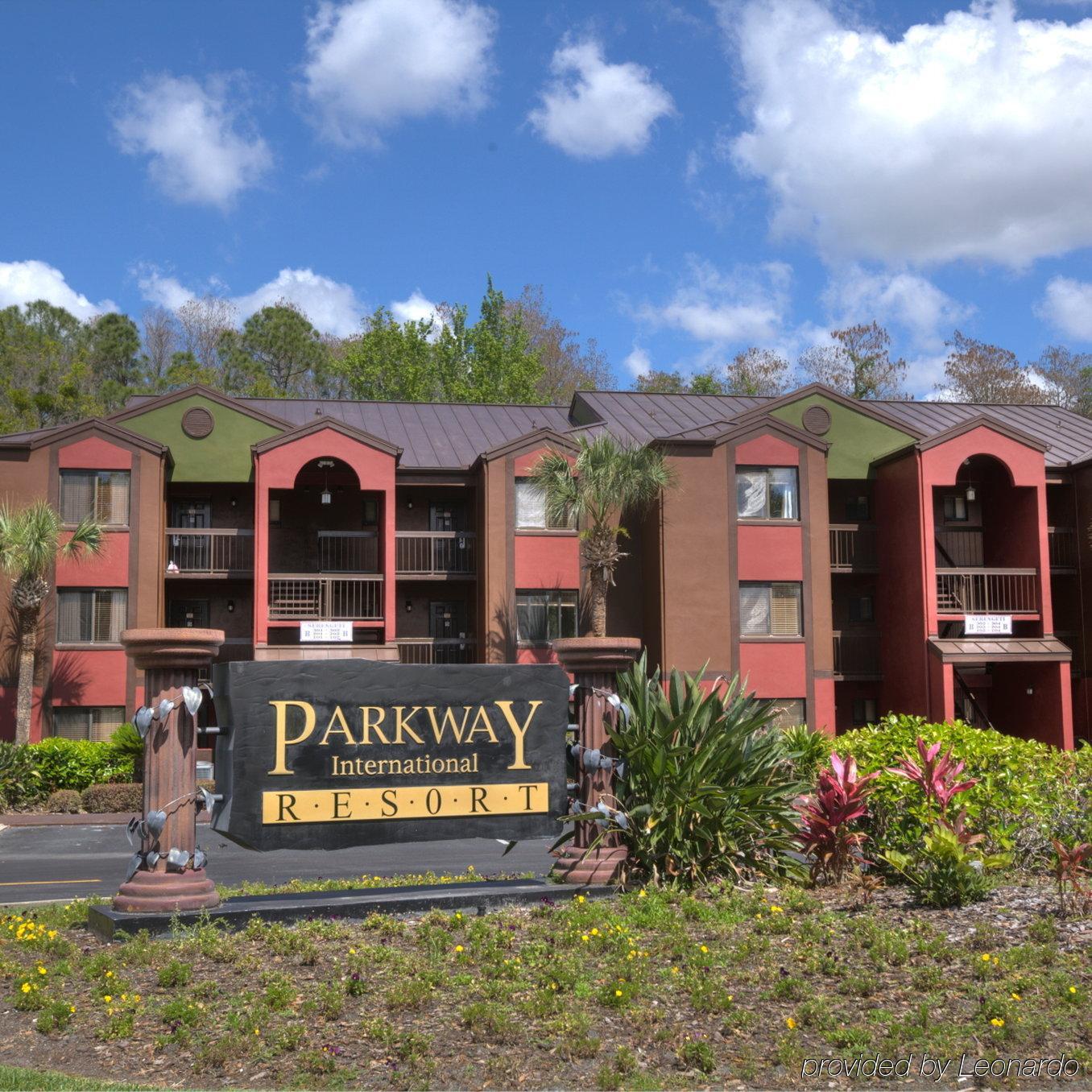 Parkway International Resort Селабрейшън Екстериор снимка